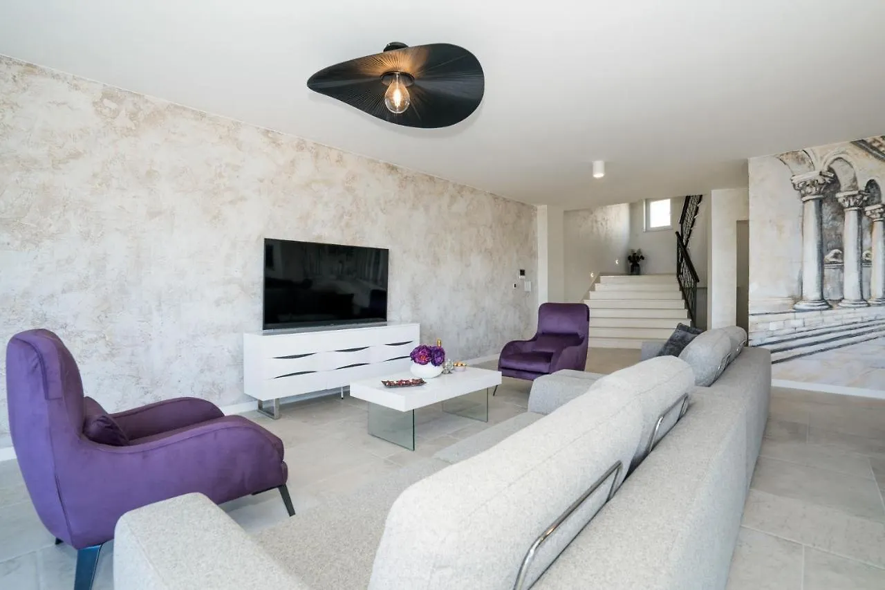 Luxury Beachfront Villa Sea Queen - Kastela Croatia
