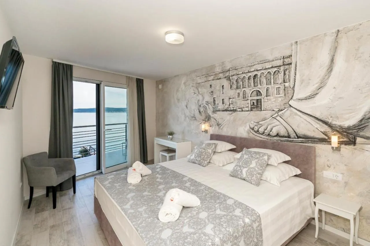 Luxury Beachfront Villa Sea Queen - Kaštela Kroatien